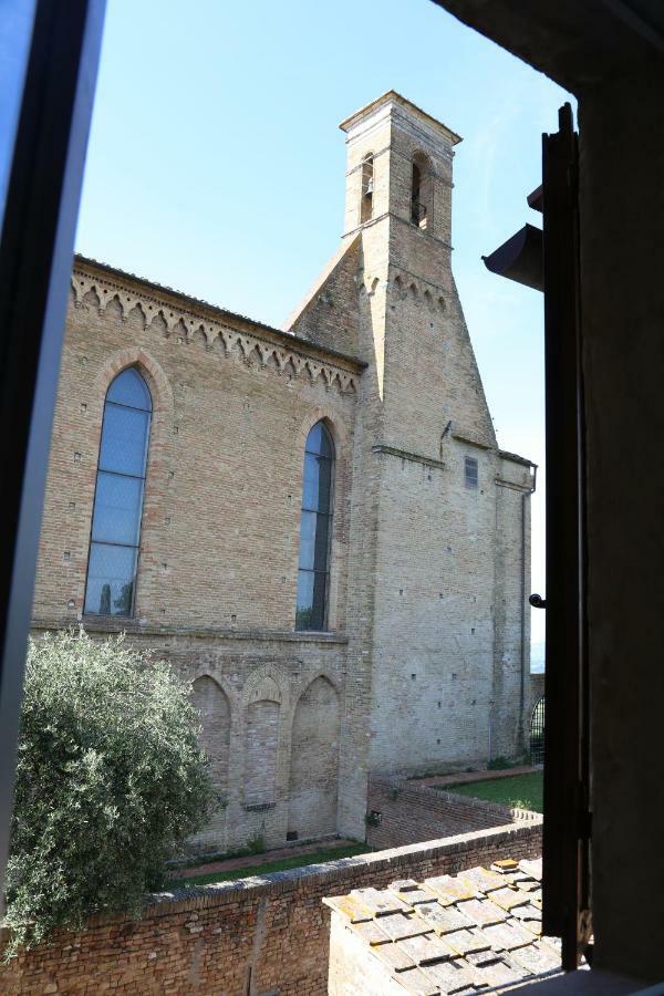 Appartamento Benozzo San Gimignano Bagian luar foto